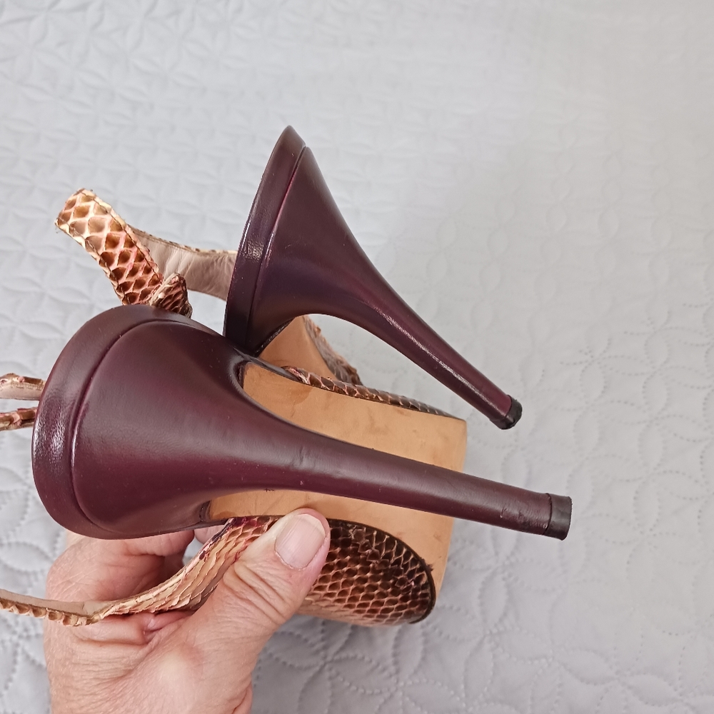 Stuart Weitzman Multi Color Embossed Leather Heel… - image 5